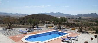 Self catering Paraje Las Rocas for 8 people