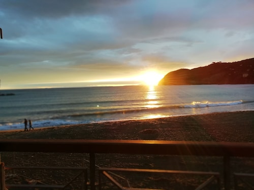 Typical Ligurian house on two floors with a beautiful view over Levanto valley