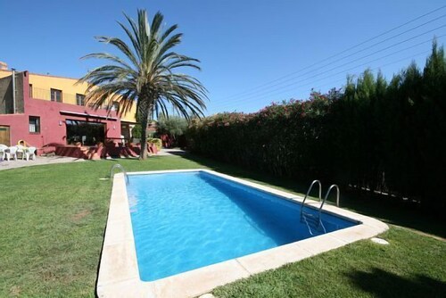 Rural house (full rental) Cal Sisco for 11 people