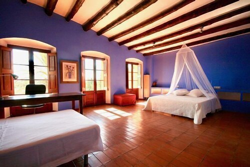 Self catering Cal Sisco for 15 people