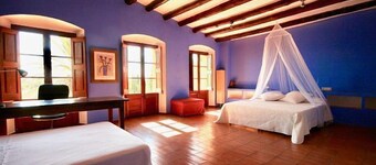 Self catering Cal Sisco for 15 people