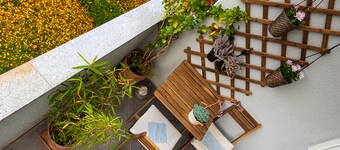 Charming apartment 20 minutes from main squere