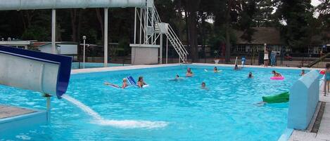 Alberca al aire libre
