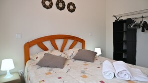 3 habitaciones, tabla de planchar con plancha y wifi gratis 
