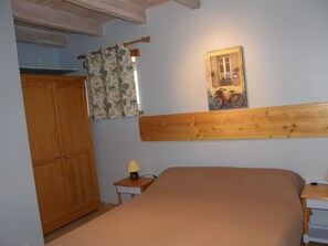 2 chambres, fer et planche Ă repasser, lit parapluie, Wi-Fi gratuit