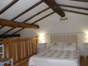 2 chambres, fer et planche Ă repasser, lit parapluie, Wi-Fi gratuit