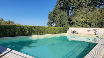 Piscina a l'aire lliure