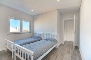 3 bedrooms, iron/ironing board, travel cot, free WiFi