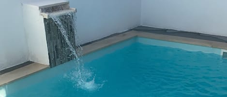 Piscine extérieure, piscine chauffée