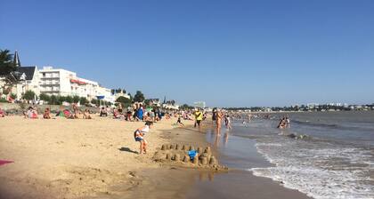 Gite dans Hamlet Hilltop calme - une zone de vignobles avec une vue imprenable