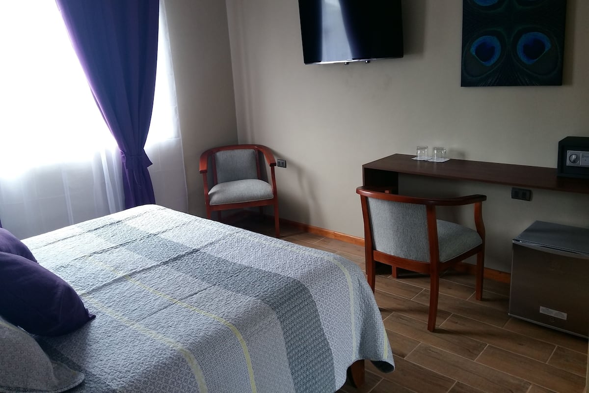 Pillowtop-bedden, een minibar, individueel gemeubileerd, een bureau