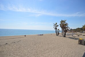 Ubicación a pie de playa y toallas de playa