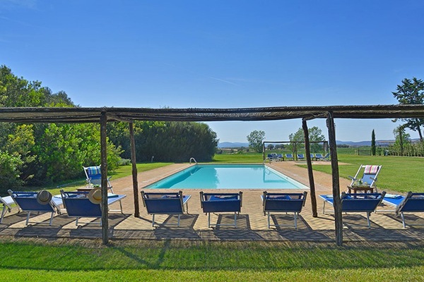 The pool measures 17 x 8 meters