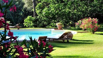 Piscina all'aperto