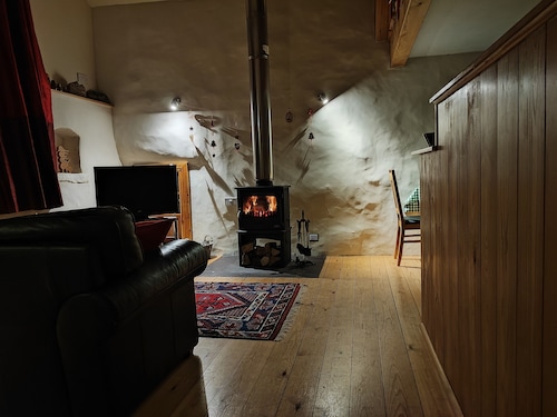 Holiday Cottage With Extensive Mntn And Lake Views Over Snowdon And Llyn Padarn