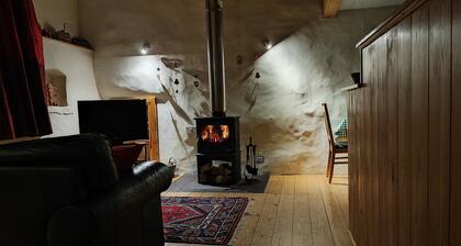 Holiday Cottage With Extensive Mntn And Lake Views Over Snowdon And Llyn Padarn