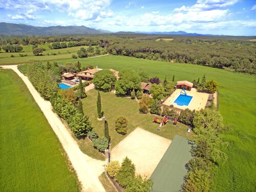 Exclusive 14 Bedrooms Villa in Spain|2 Large Pools|Near Beaches