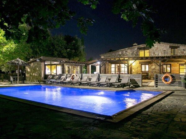 Pool - Exclusive 13 Bedrooms Villa in Spain|2 very Large Pools|Near Beaches & Barcelona (riudarenes)