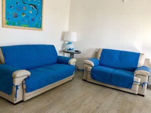 TV - Villa Wind Rose Poseidon (S'Archittu)