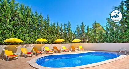 Games Room & Heatable Pool – Albufeira