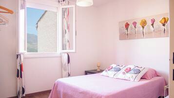 3 Schlafzimmer, Bügeleisen/Bügelbrett, kostenloses WLAN