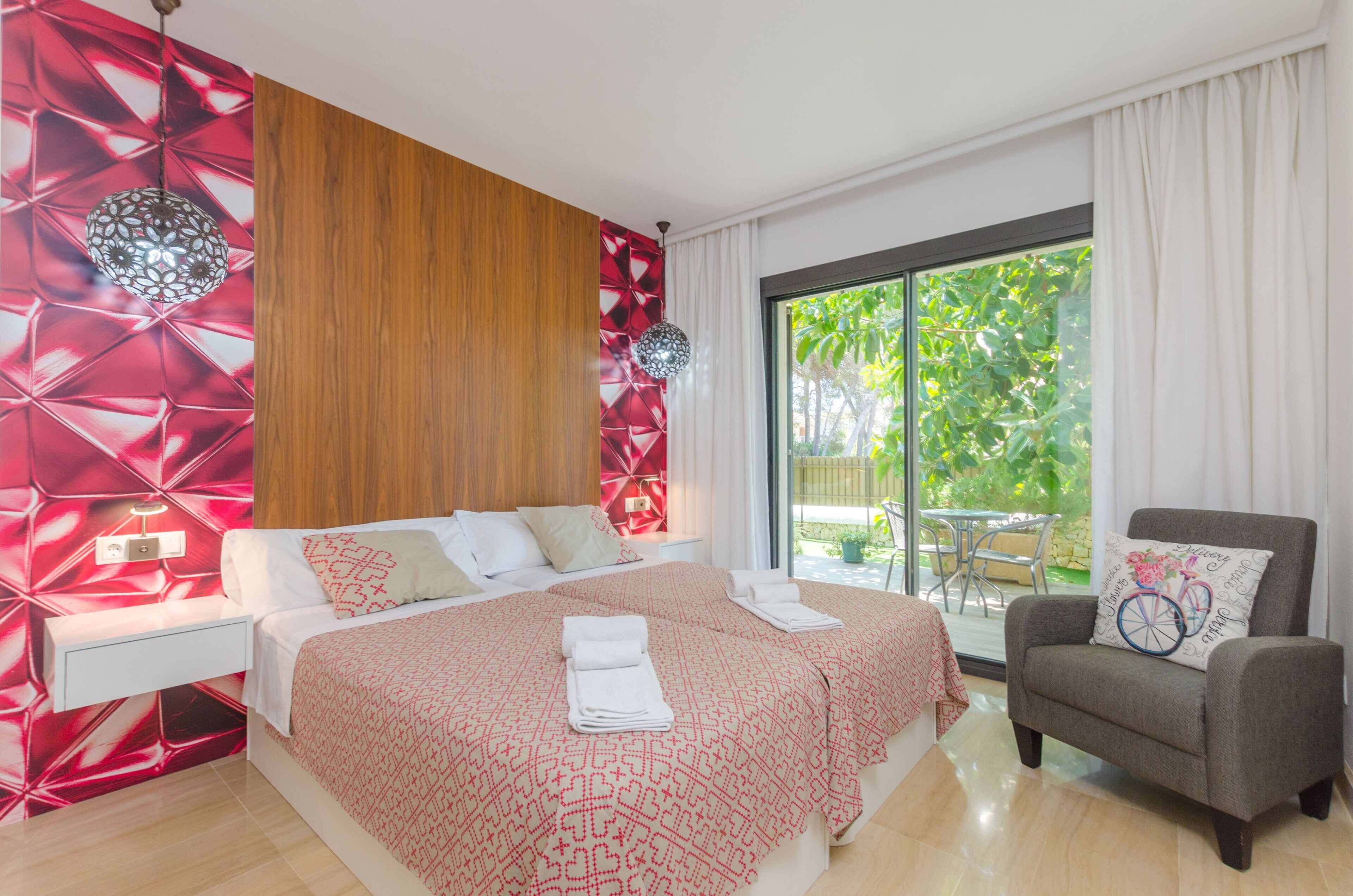 6 chambres, fer et planche à repasser, Wi-Fi gratuit, draps fournis