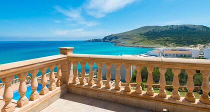 CAMOMILA Villa para 12 con piscina en Cala Mesquida