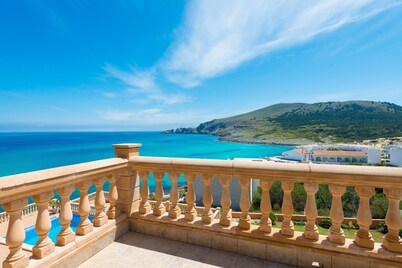 CAMOMILA Villa para 12 con piscina en Cala Mesquida