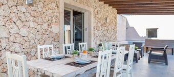 BRIVO Finca for 6 with pool in Sencelles