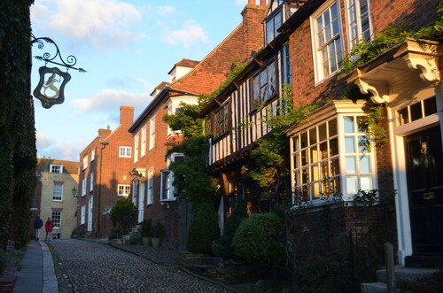 Schönes und geräumiges mittelalterliches Ferienhaus in Rye