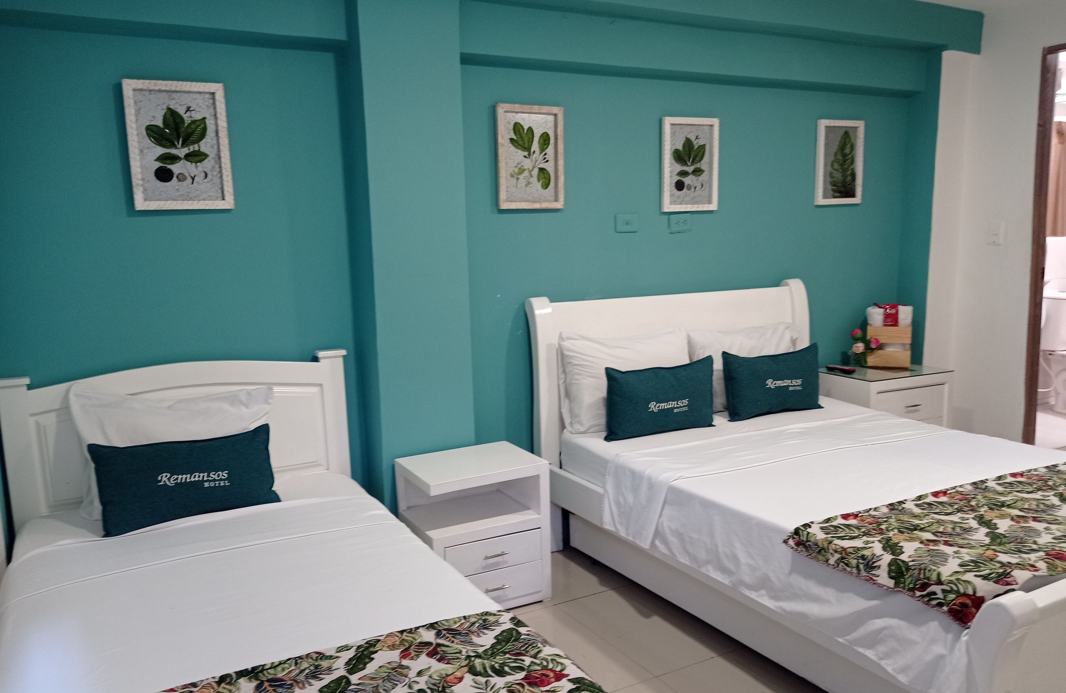 Minibaari, yksilöllisesti sisustettu, yksilöllisesti kalustettu