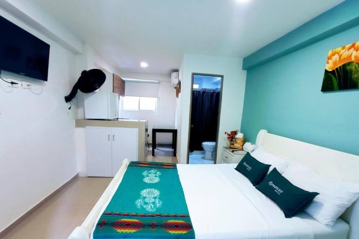 Junior-Suite, 1 Doppelbett | 1 Schlafzimmer, individuell dekoriert, individuell eingerichtet