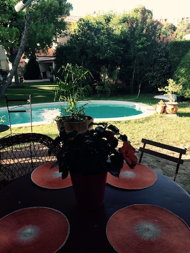 Marseille: villa avec piscine et grand jardin arboré dans un quartier très calme