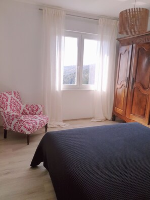 3 Schlafzimmer, Bügeleisen/Bügelbrett, kostenloses WLAN, Bettwäsche