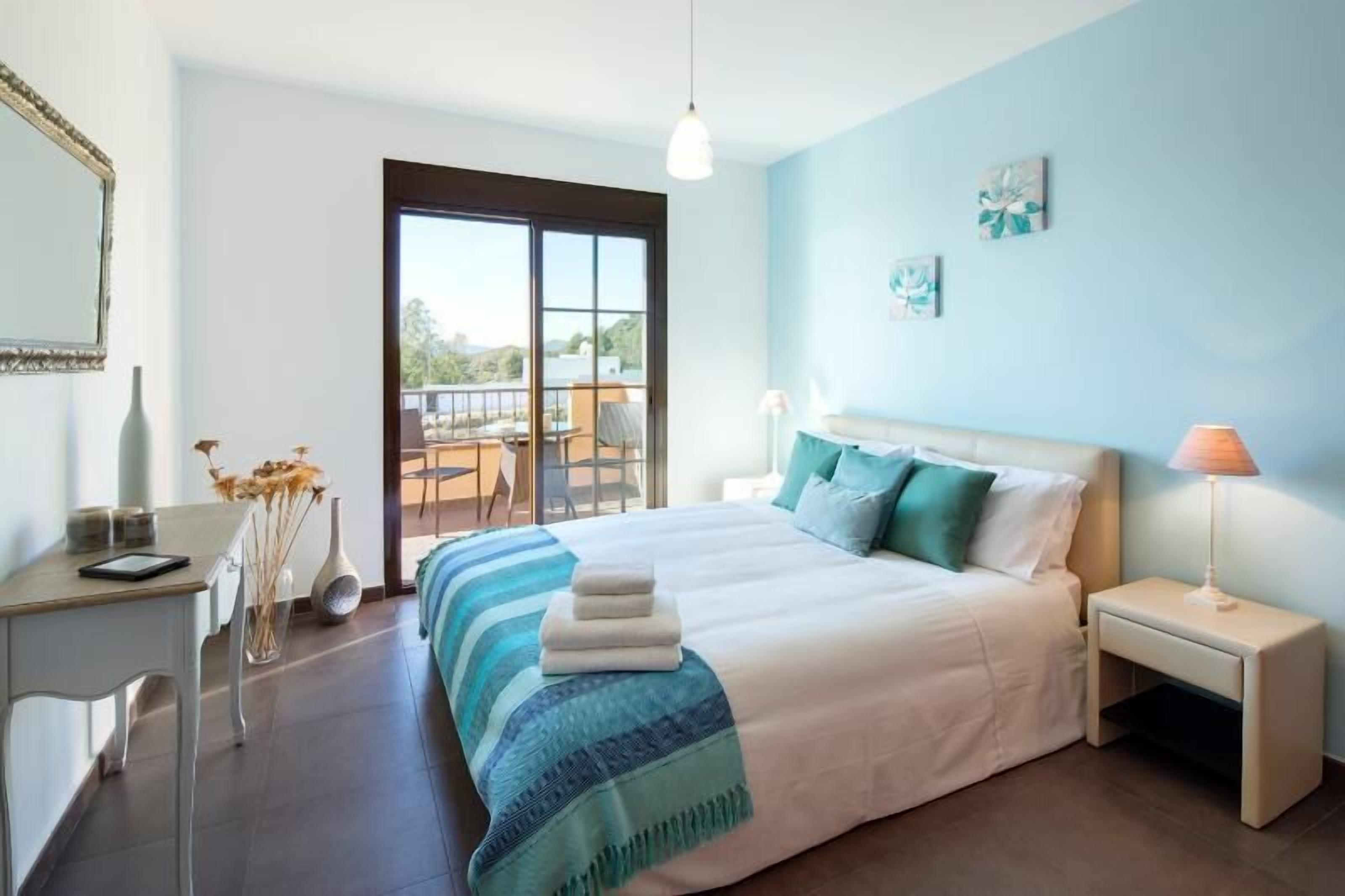 5 多间卧室、客房内保险箱、熨斗/熨衣板、旅行婴儿床