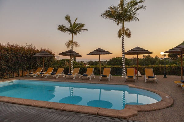 Piscina externa, piscina aquecida