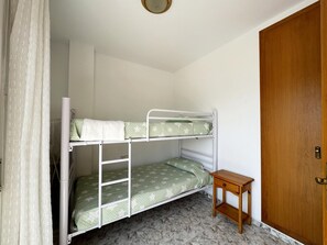 2 Schlafzimmer, Bügeleisen/Bügelbrett, Internetzugang