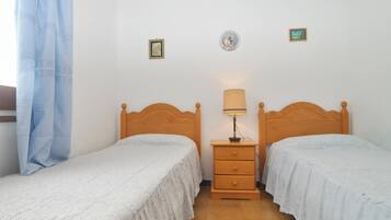 3 slaapkamers, een strijkplank/strijkijzer