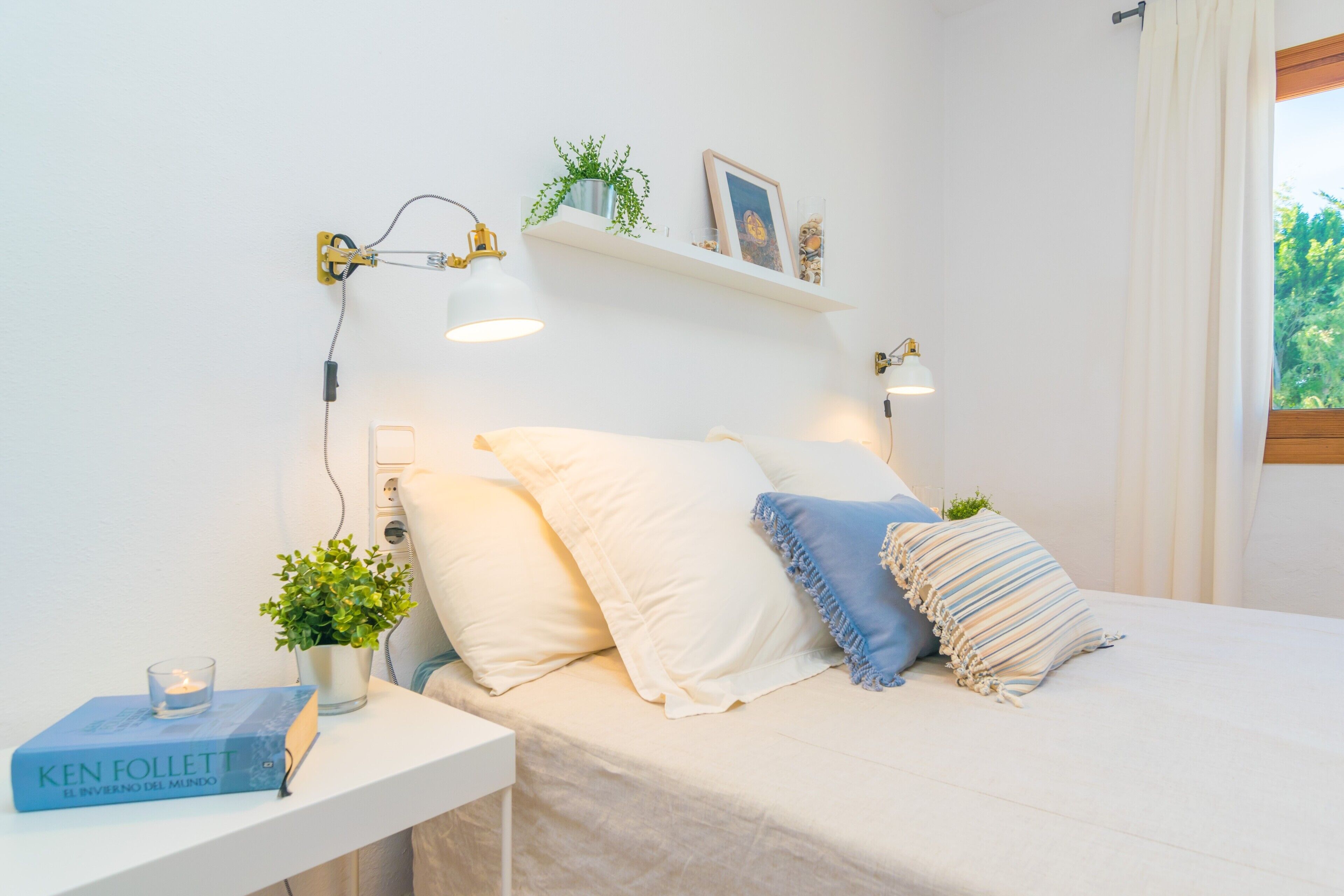 4 slaapkamers, een strijkplank/strijkijzer, gratis wifi, beddengoed