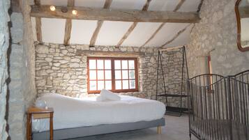 4 quartos, Wi-Fi, roupa de cama