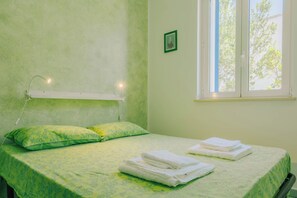 2 chambres, accès au Wi-Fi (inclus), literie fournie