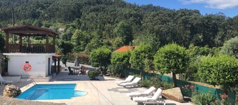 Beautiful detached villa with private pool, FibreWi-fi, garden, games room & BBQ