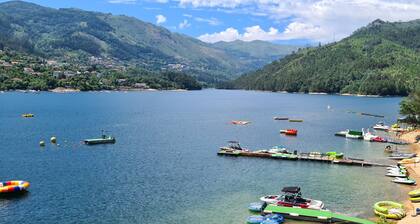 Beautiful detached villa with private pool, FibreWi-fi, garden, games room & BBQ