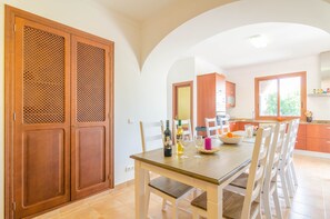 Dining - CASA CANALS - Villa with private pool in Mancor De La Vall. Free WiFi (Mancor de la Vall)