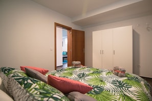2 habitaciones, tabla de planchar con plancha y wifi gratis 