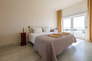 1 bedroom, iron/ironing board, travel cot, free WiFi