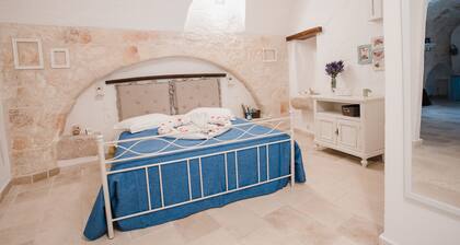 Comfortable apartment near the sea in the center of Monopoli, Puglia FREE WI-FI
