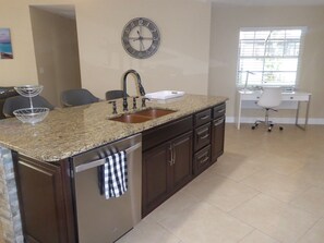 Interior - Last minute deal available (Cape Coral)