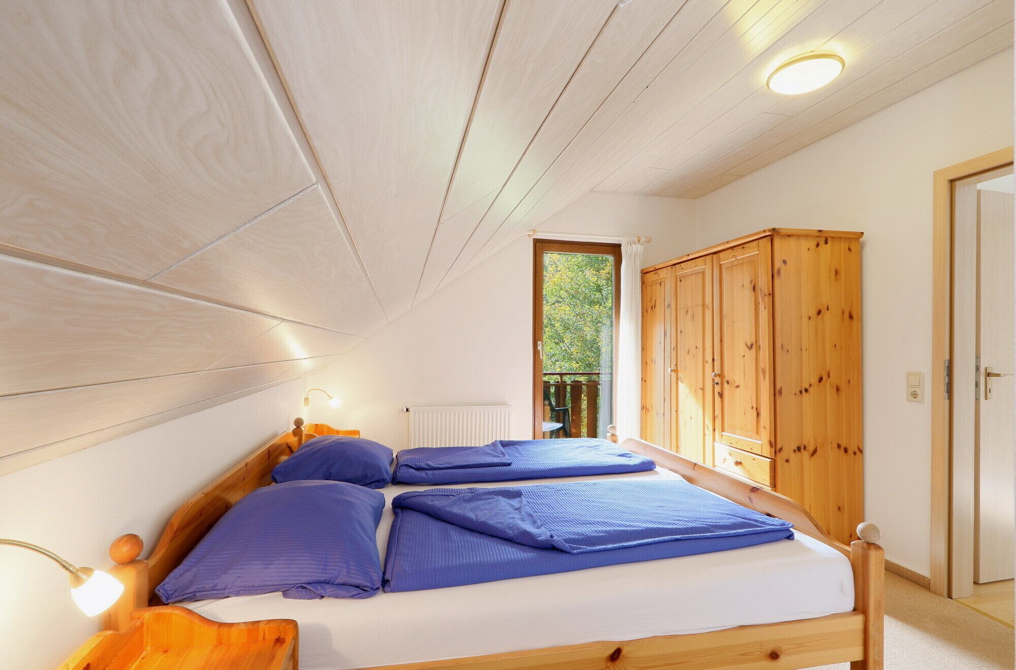 5 Schlafzimmer, Reisekinderbett, kostenloses WLAN, Bettwäsche