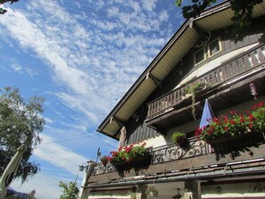 Unclassified image, 2 of 22, button - Vacation apartment - Cafe-Wirtshaus Brunnhof (Schliersee)